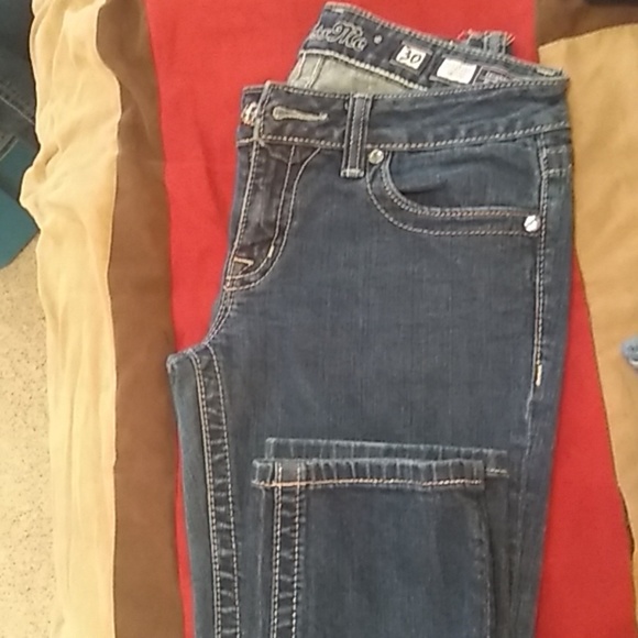 Jeans - Picture 2 of 2